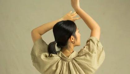 开云体育活动-法甲裁判误判后联盟纠正机制成效研判，法甲裁判被绊倒